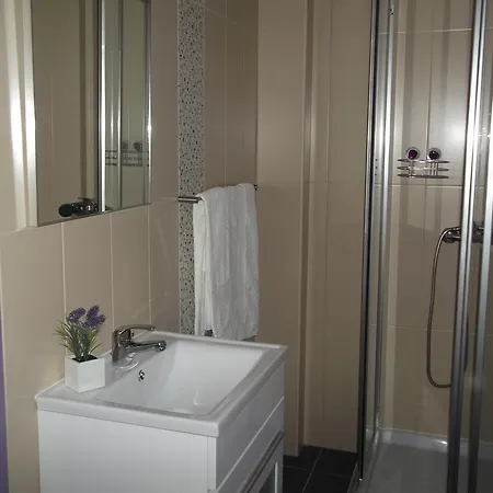 Casa Do Adro - Serra Da Estrela Дом отдыха Cortes do Meio