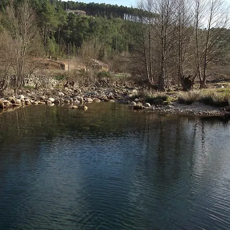 Casa Do Adro - Serra Da Estrela بيت للعطل *