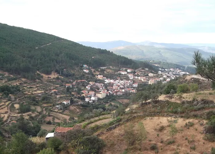 Feriehus Casa Do Adro - Serra Da Estrela Cortes do Meio